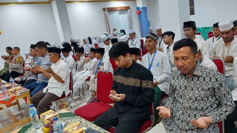 Hangatkan Peringatan Isra Mi’raj, Elmuqi Berbagi dengan Anak Yatim