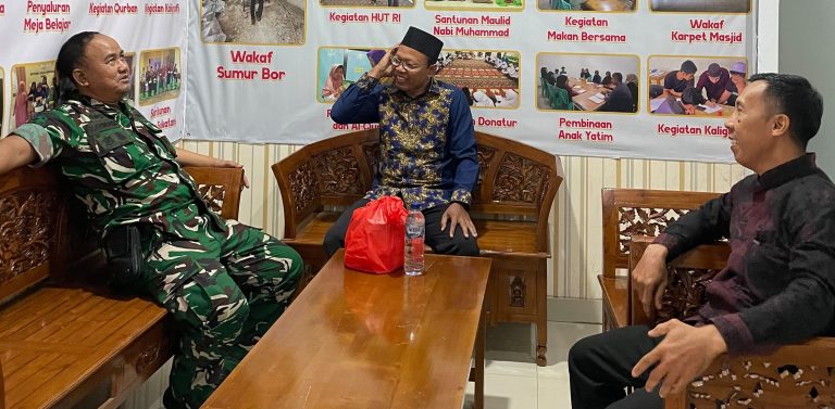 Babinsa Penggilingan Jalin Silaturahmi ke Mutiara Qolbu Indonesia, Sampaikan Wawasan Kebangsaan IMG 20260630 202527 768x377