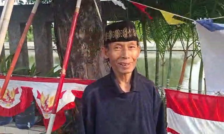 Jual Bendera Merah Putih 24 Jam di Kalimalang, Siap Layani Warga Sambut HUT ke-81 RI oplus 131072