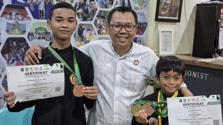 Atlet Muda Rindang Indonesia Sabet Tiga Medali pada Kejuaraan Pencak Silat Se-Jawa Barat – Begini Penjelasannya blas rindang22