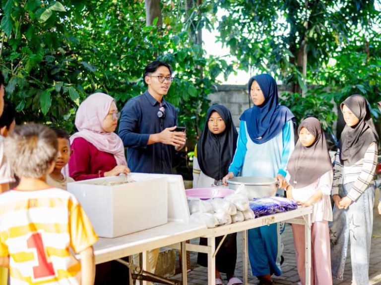 Matematika Produktif: Belajar Berhitung, Berwirausaha, dan Membangun Masa Depan – Begini Penjelasannya ikon pak adi 1