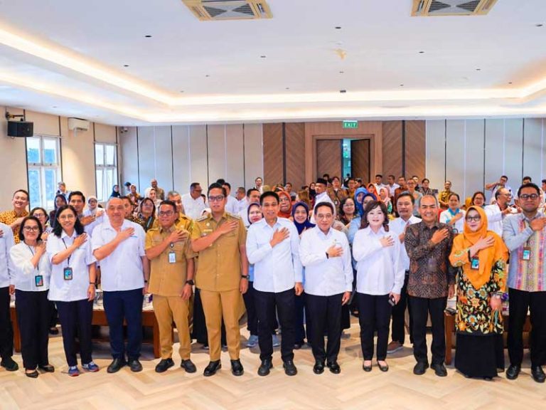 Wamenkes dan Wamendagri Kunjungi Layanan Tuberkulosis di RS Adam Malik – Begini Penjelasannya ikon rs adamalik