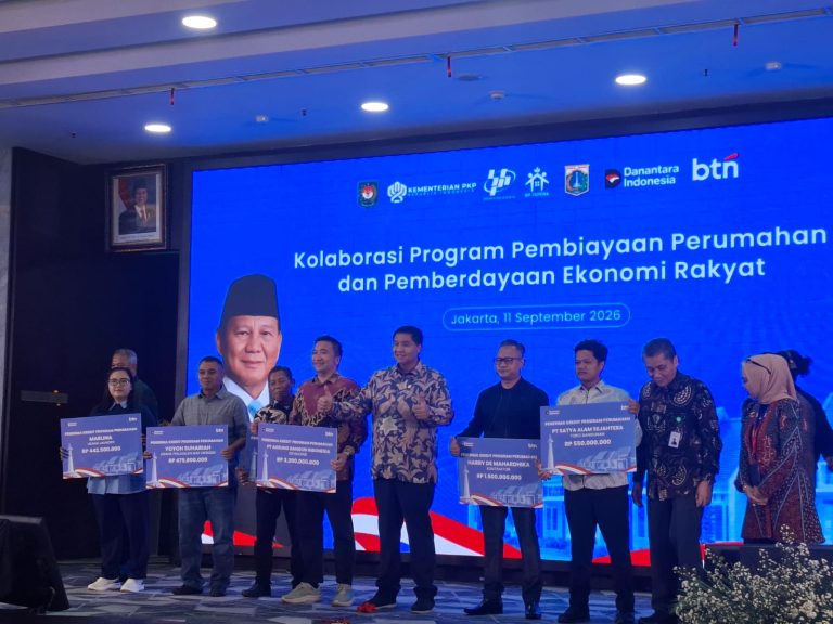 Menteri Perumahan Kunjungi Bank BTN Harmoni, Bahas Percepatan Penyaluran KPR Subsidi img 20260912 wa0009