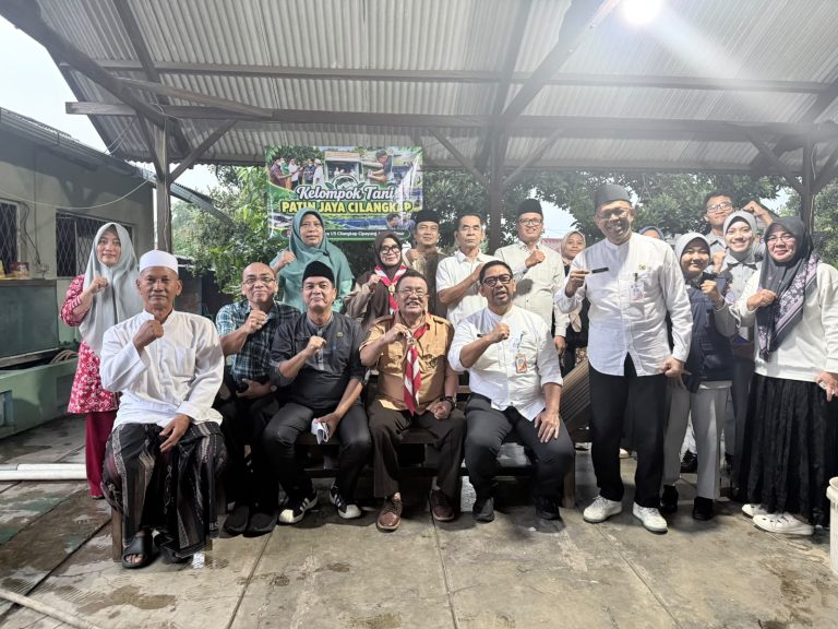 Sudin KPKP Jaktim Gandeng FKKS, Kesbangpol dan PTSP Kunjungi Pembudidaya Ikan Patin di Cilangkap img 20261030 wa0109